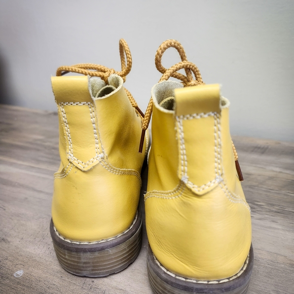 Yellow Leather Lace-Up Desert Boots - Picture 2 of 6